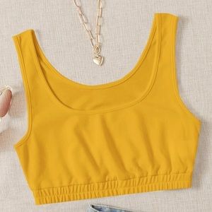 SHEIN NWOT scoop neck crop top - size Medium